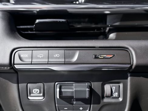 Used 2023 Cadillac Escalade V w/ LPO, ONYX Package image 58