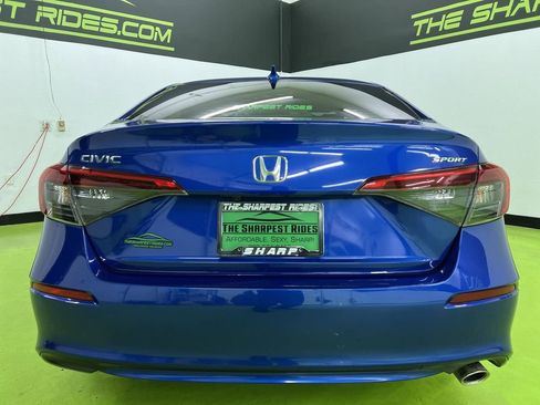 Used 2023 Honda Civic Sport image 8