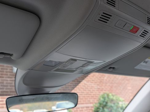 Used 2024 Volkswagen Taos S image 28