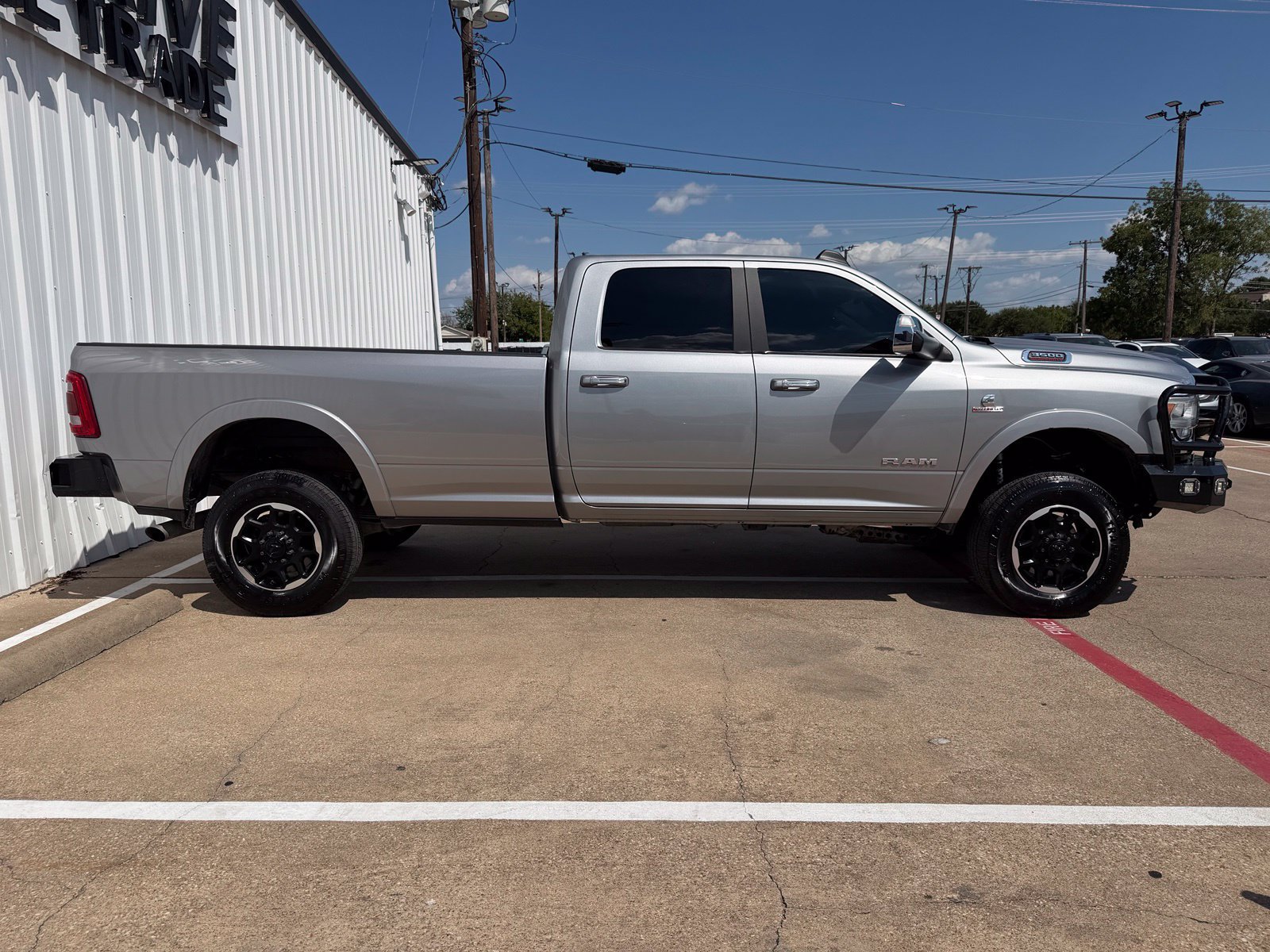 Used 2021 RAM 3500 Laramie AWD/4WD image 8