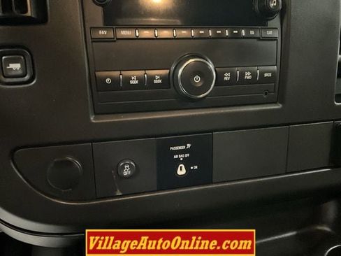 Used 2015 GMC Savana 2500 image 20