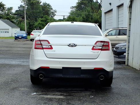 Used 2013 Ford Taurus Limited FWD image 4