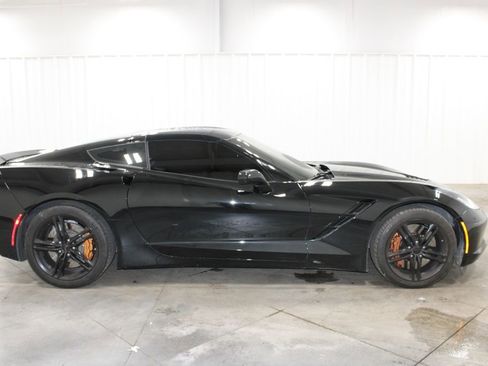 Used 2016 Chevrolet Corvette Stingray Coupe w/ Carbon Flash Badge Package RWD image 11