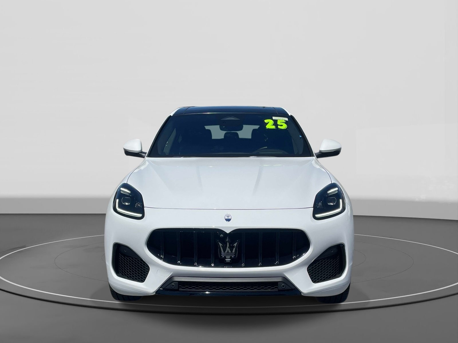 Used 2025 Maserati Grecale Modena AWD/4WD image 2