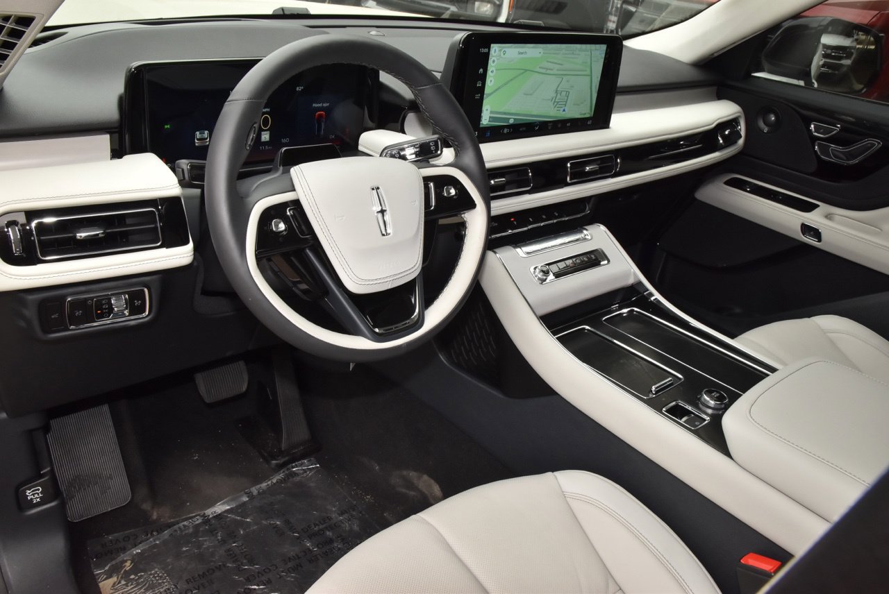 New 2027 Lincoln Aviator Reserve RWD image 34