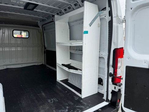 Used 2024 RAM ProMaster 2500 w/ Convenience Group FWD image 15