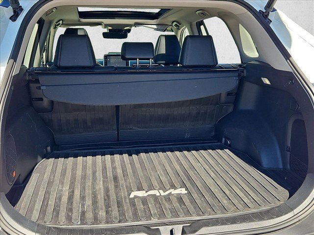 Used 2022 Toyota RAV4 Limited AWD/4WD image 6