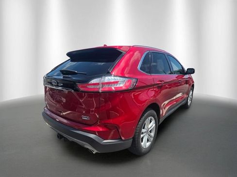 Used 2020 Ford Edge SEL w/ Cold Weather Package AWD/4WD image 4
