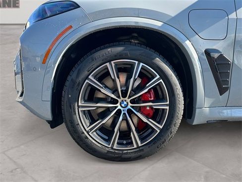 New 2026 BMW X5 xDrive50e w/ M Sport Package image 14