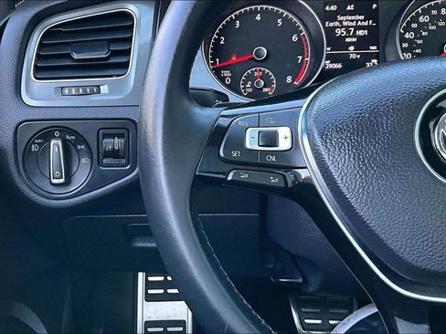 Used 2017 Volkswagen Golf Alltrack SEL image 25