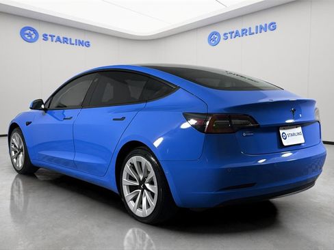 Used 2021 Tesla Model 3 Standard Range Plus image 6