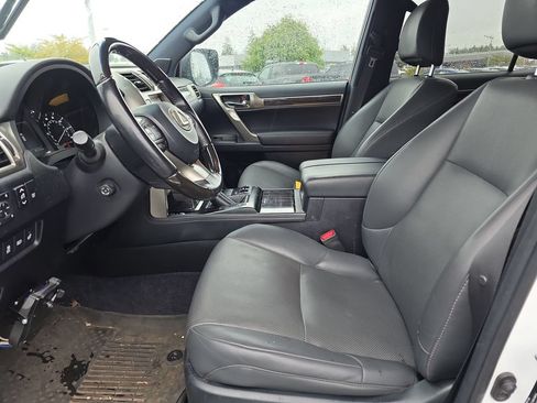 Used 2021 Lexus GX 460 Premium w/ Accessory Package AWD/4WD image 4