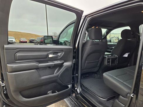 New 2026 RAM 1500 Express AWD/4WD image 23