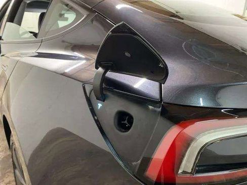 Used 2025 Tesla Model 3 Long Range image 95