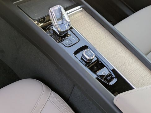 New 2026 Volvo XC60 B5 Plus w/ Climate Package image 13