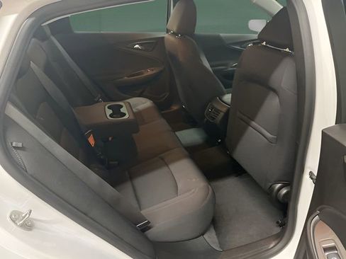 Used 2024 Chevrolet Malibu LT FWD image 14
