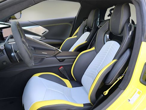 Used 2022 Chevrolet Corvette Stingray Premium Cpe RWD image 12