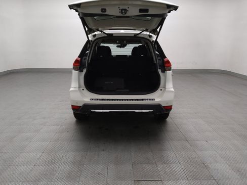 Used 2020 Nissan Rogue SV FWD image 29