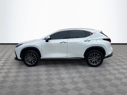 Used 2024 Lexus NX 250 FWD w/ Towing Package (2000 Lbs) image 4