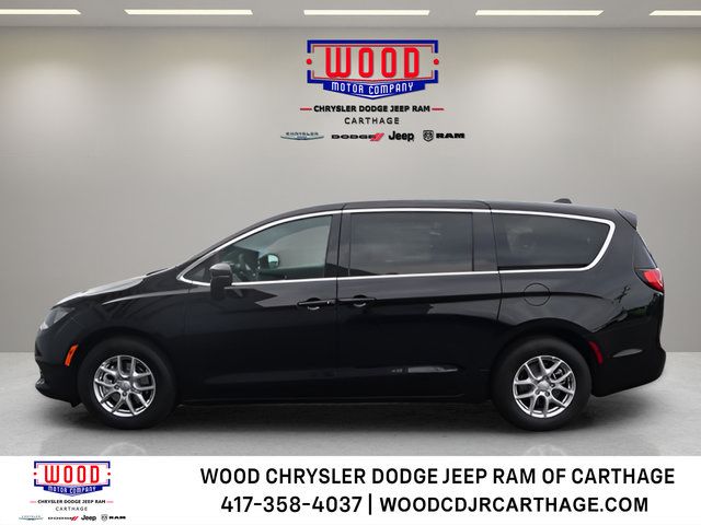 New 2026 Chrysler Voyager LX FWD image 6