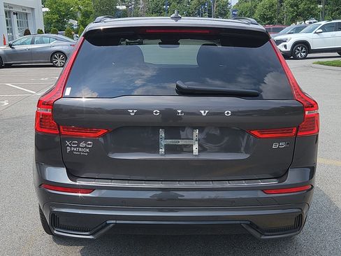 Used 2024 Volvo XC60 B5 Plus w/ Protection Package Premier AWD/4WD image 26