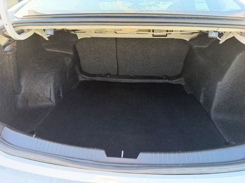 Used 2022 Chevrolet Malibu LT FWD image 14