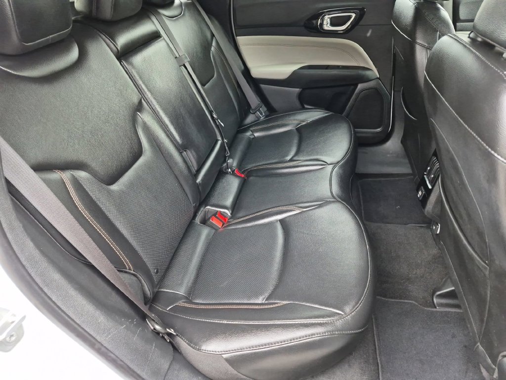 Used 2022 Jeep Compass Limited AWD/4WD image 16