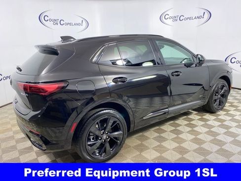 Certified 2025 Buick Envision Sport Touring image 8