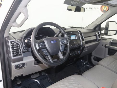 Used 2019 Ford F250 XLT image 23