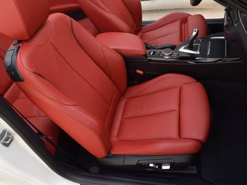 Used 2021 BMW 230i xDrive Convertible AWD/4WD image 47