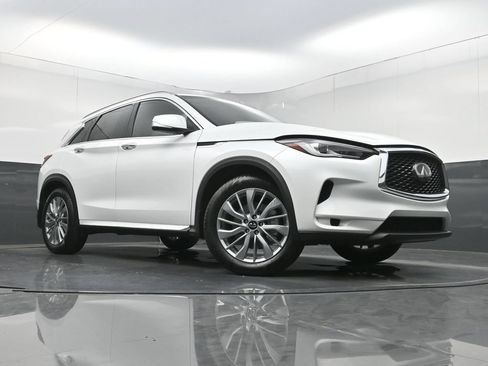 Used 2023 INFINITI QX50 Luxe FWD image 25