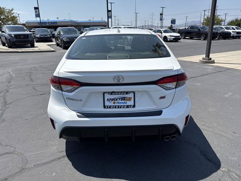 Used 2023 Toyota Corolla SE w/ SE Premium Package FWD image 7