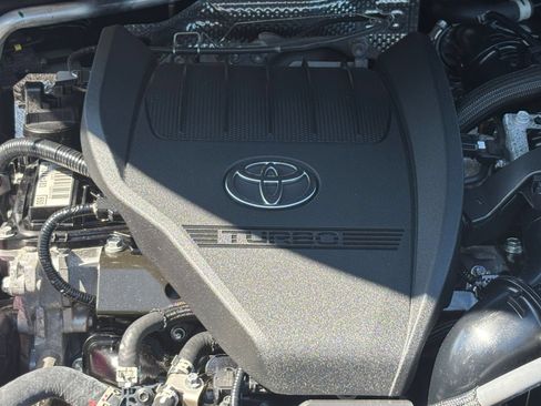 Used 2025 Toyota Grand Highlander FWD image 32
