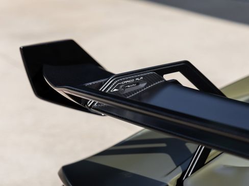 Used 2024 Lamborghini Huracan STO image 14