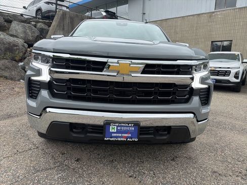 Used 2024 Chevrolet Silverado 1500 LT AWD/4WD image 38