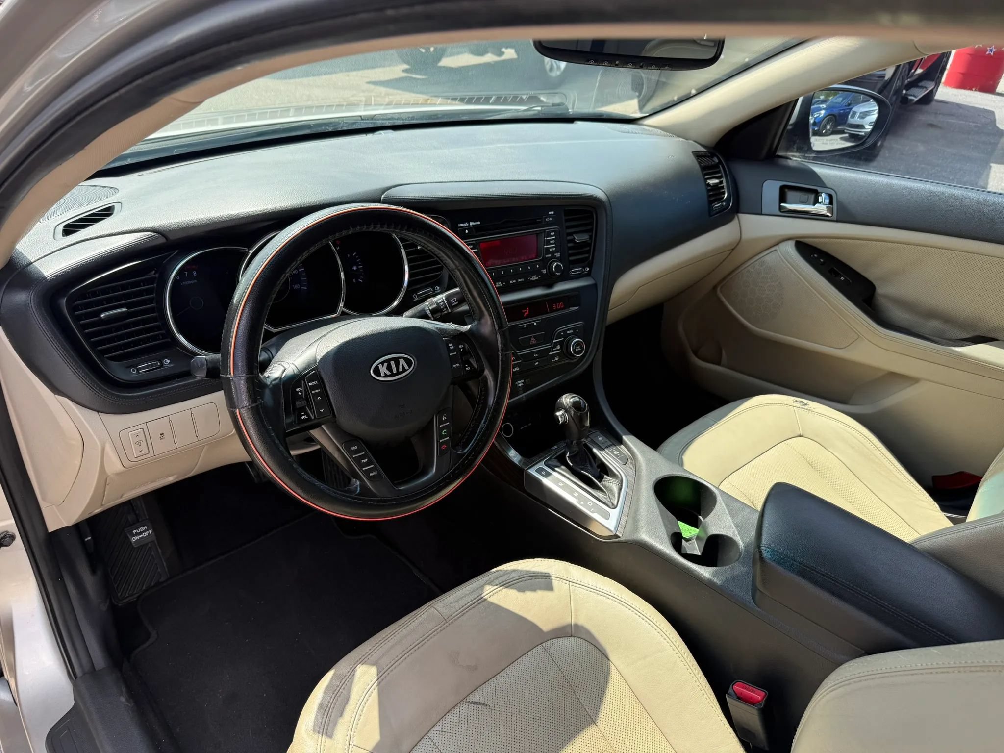Used 2011 Kia Optima EX FWD image 15