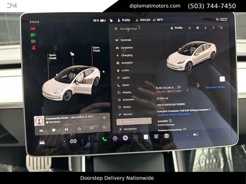 Used 2020 Tesla Model 3 Performance image 32