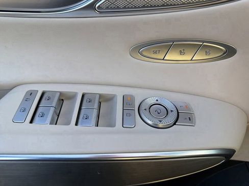 Used 2026 Genesis GV70 2.5T Select image 19