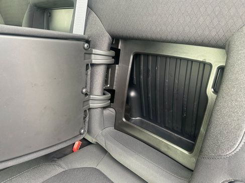 Used 2021 GMC Sierra 1500 Elevation image 23