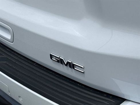 New 2026 GMC Yukon XL Denali Ultimate w/ LPO, Floor Liner Package AWD/4WD image 7