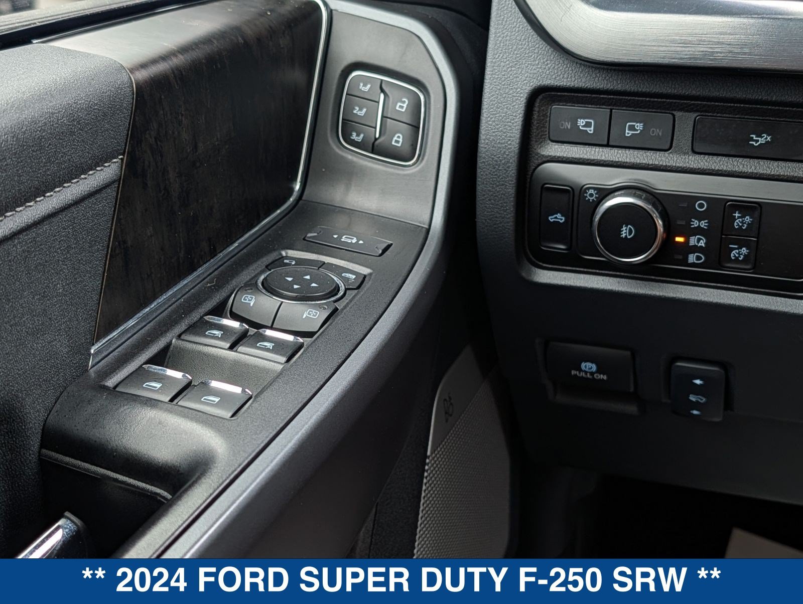 Used 2024 Ford F250 Lariat w/ Lariat Ultimate Package AWD/4WD image 45