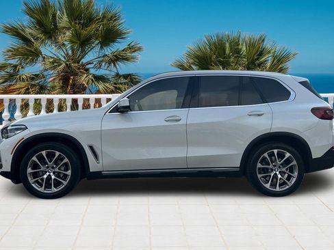 Used 2022 BMW X5 sDrive40i w/ Parking Assistance Package image 7