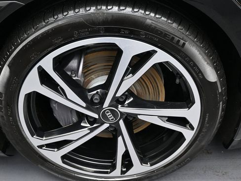 Used 2023 Audi e-tron GT Premium Plus w/ Performance Package image 42