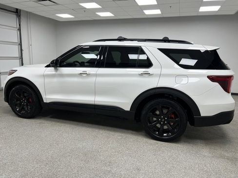 Used 2020 Ford Explorer ST w/ ST Street Pack image 7