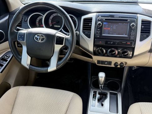 Used 2013 Toyota Tacoma PreRunner image 7