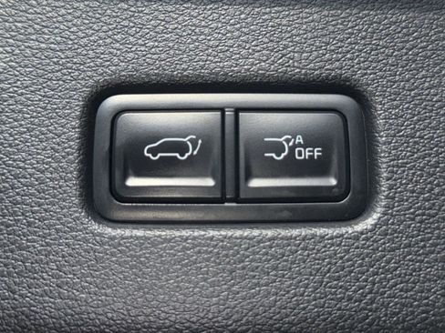 Used 2023 Kia Telluride EX w/ EX Captain's Chair Package image 9