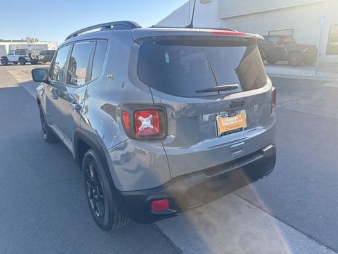 Certified 2020 Jeep Renegade Altitude image 3