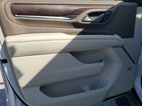 Used 2021 GMC Yukon Denali w/ Denali Premium Package image 43