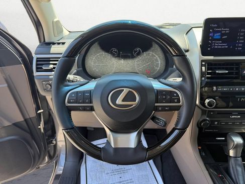 Used 2022 Lexus GX 460 Premium w/ Premium Package AWD/4WD image 12