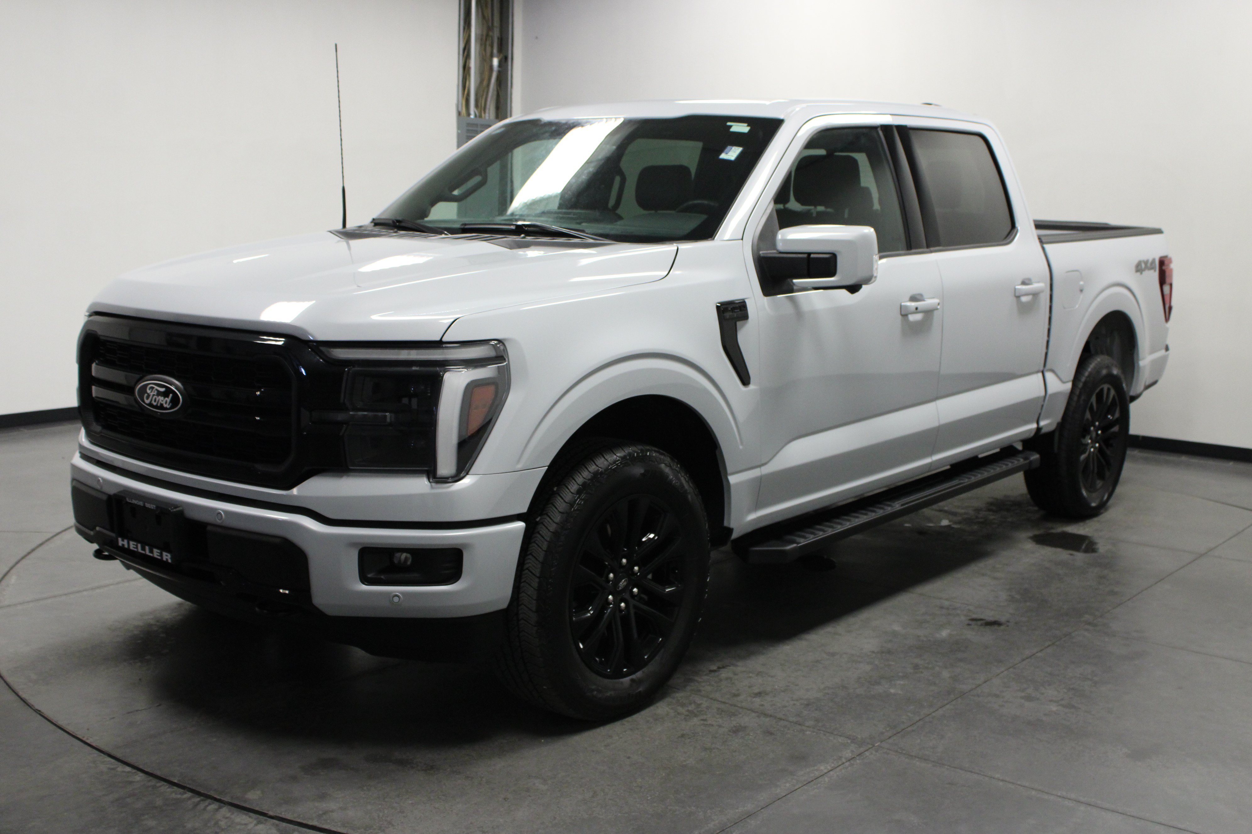 Used 2025 Ford F150 Lariat AWD/4WD image 10